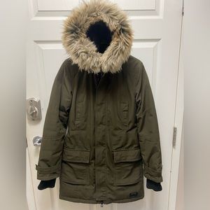 Aritzia TNA Bancroft Parka - Olive